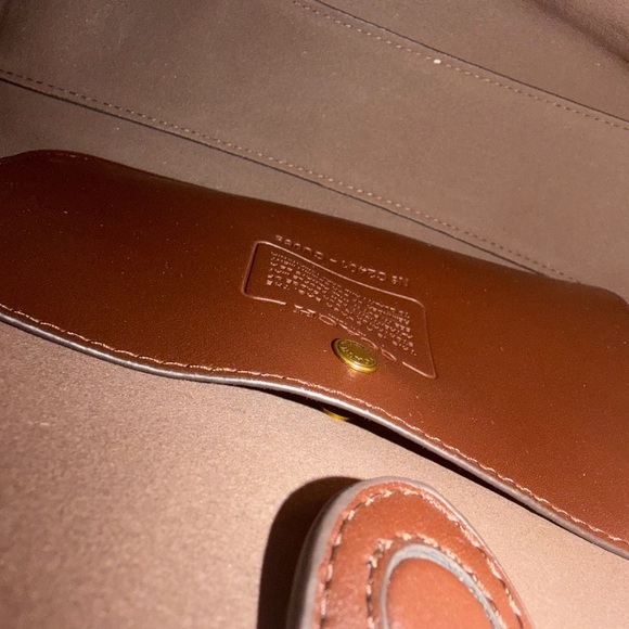 Coach Dark Brown Leather Tote brookling 28 - Picture 8 of 9